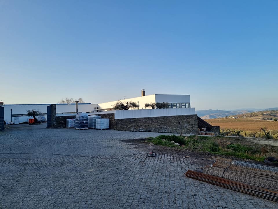 Centro de Vinificação em S. João da Pesqueira. 
